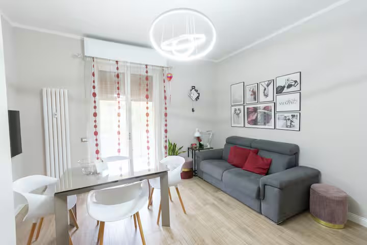Salotto di Casa Pasquini con divano letto